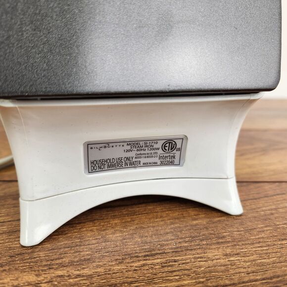 Silhouette Model SI-1710 White Green Handheld 1200 Watt Clothes Steam Iron - Picture 6 of 9